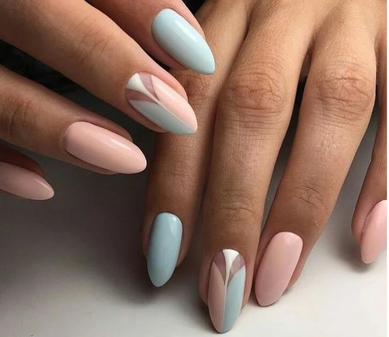 Pastelowy manicure na wiosnę