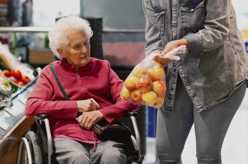 NOWE zasady bonu senioralnego! Wyższy limit wieku oraz i niższe kryterium wyeliminuje wiele osób