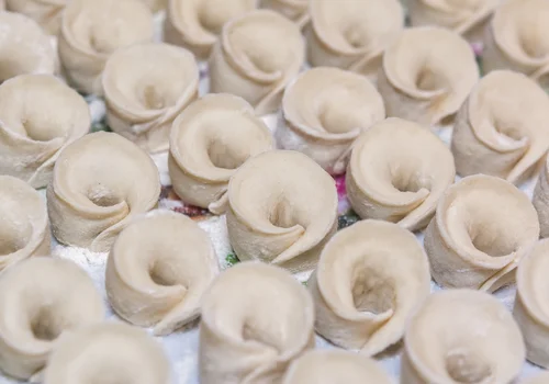 Sekret delikatnych uszek? Większość osób robi to odwrotnie!