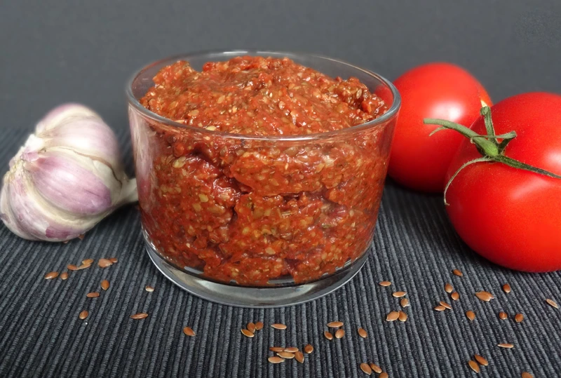 Śródziemnomorska pasta z siemienia lnianego