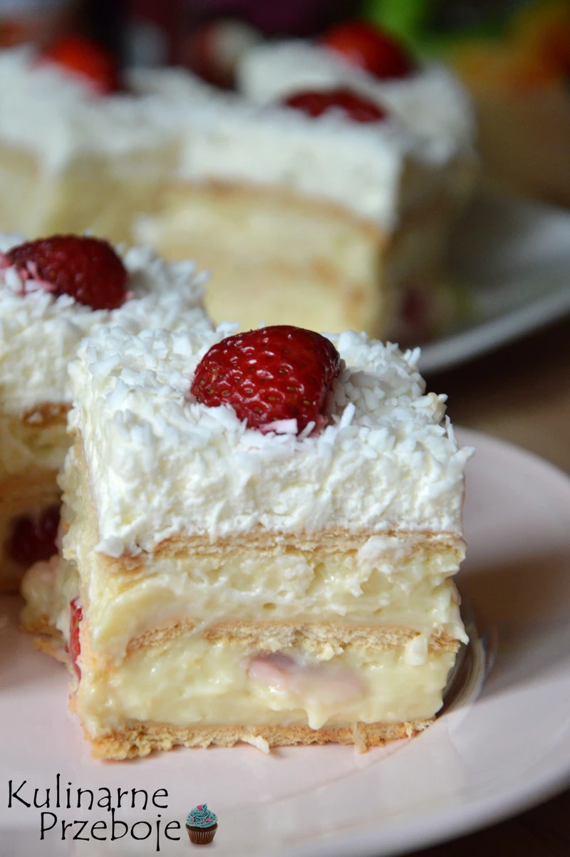 Ciasto Raffaello bez pieczenia z truskawkami - HIT! Pyszne, kremowe, rewelacyjne!