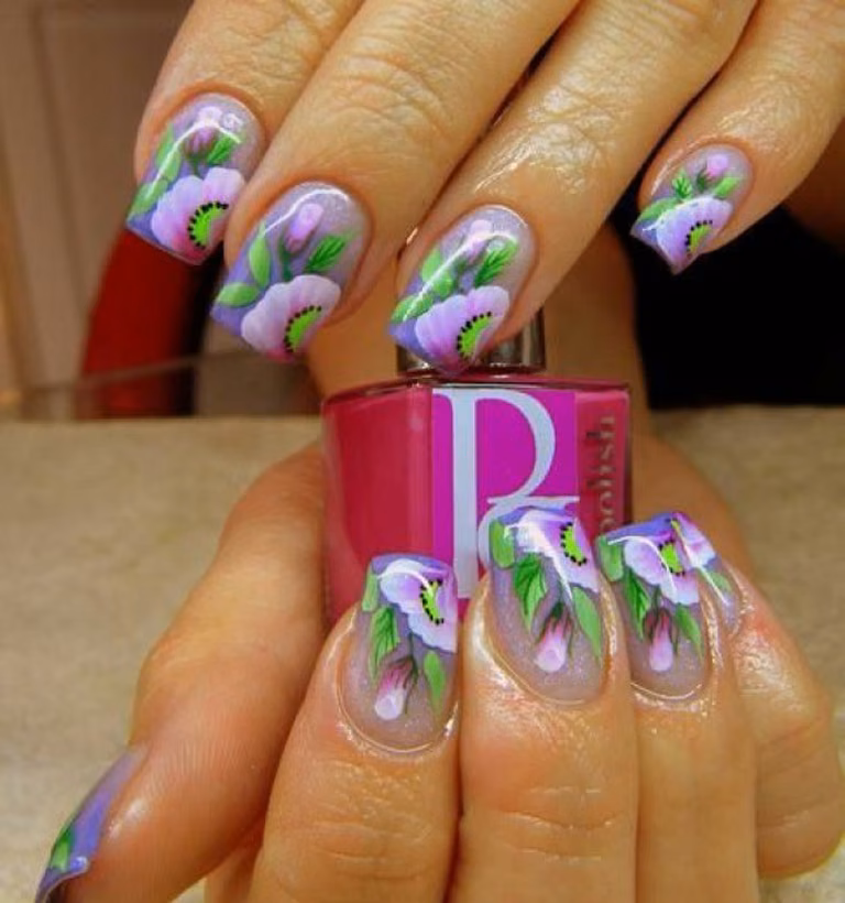 Piękny wiosenny manicure