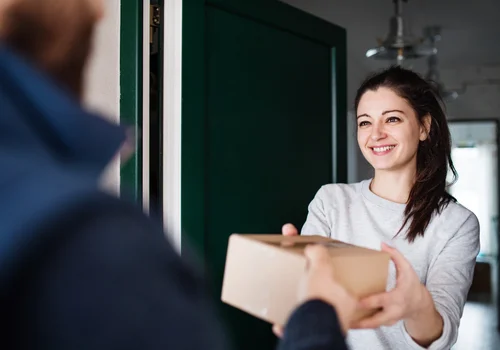 Rząd szykuje praktyczne paczki dla Polaków! Każdy dom coś dostanie!