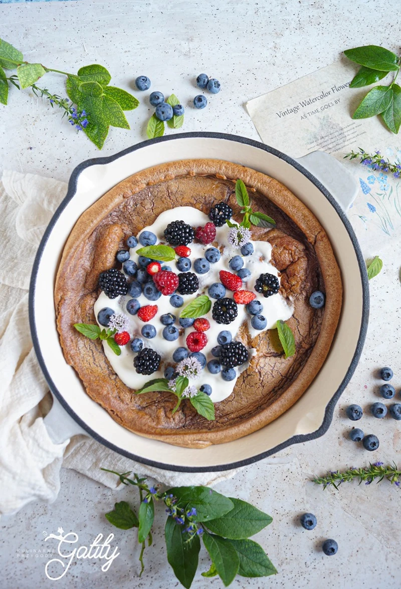 Czekoladowy dutch baby - pieczony naleśnik