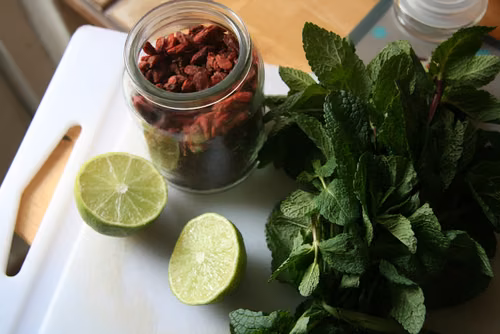 Ice Tea z jagodami goji