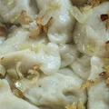 Ile mogą leżeć ugotowane pierogi w lodówce? W przypadku tego farszu masz tylko 2 dni!