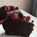 ciasto czekoladowe bezglutenowe z malinami