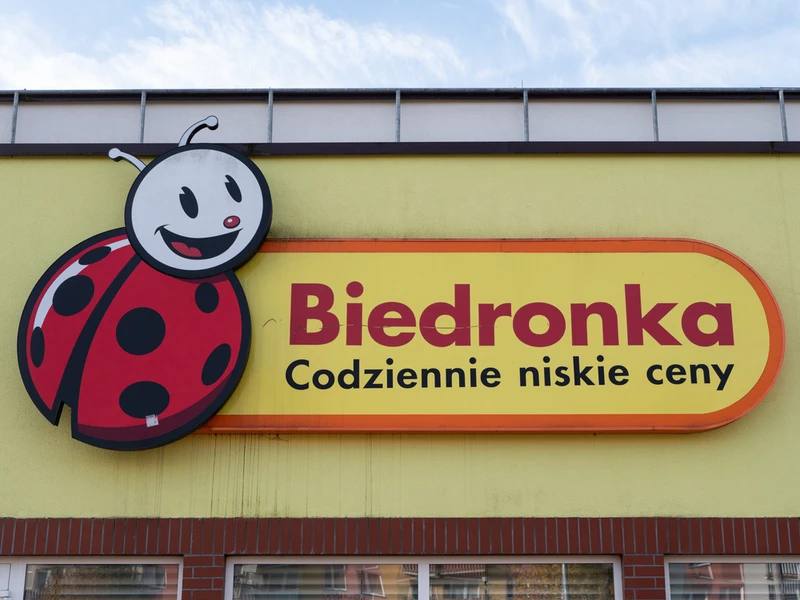 Tajemnicze komunikaty w Biedronce! Zobaczysz je przy każdej kasie!