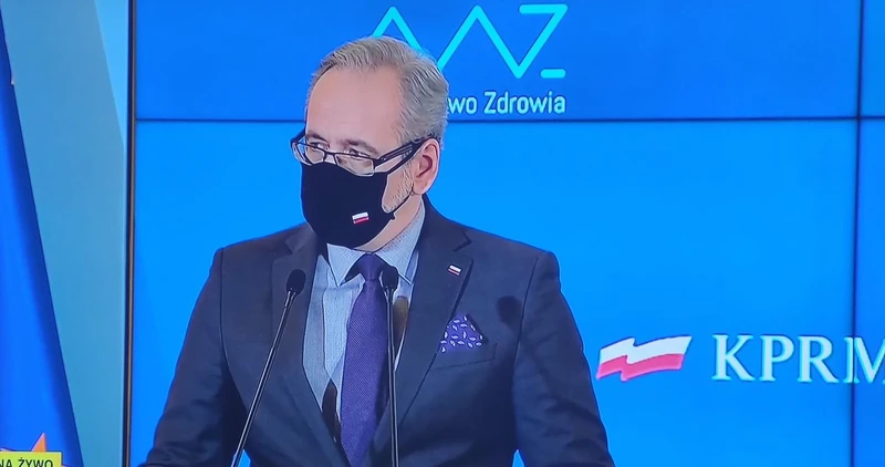 Czy uczniowie wrócą do szkół? Rząd ogłosił decyzję. Konferencja ministra zdrowia