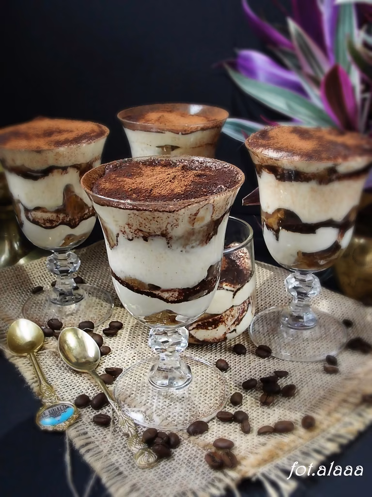 Tiramisu w kieliszkach