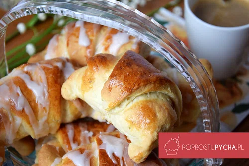 ROGALIKI Z MARMOLADĄ