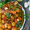 Udka kurczaka z warzywami (pieczone w jednym rękawie "jednogarnkowe")