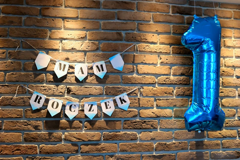 MAM ROCZEK - ZAPROSZENIA I GIRLANDY DO DRUKU