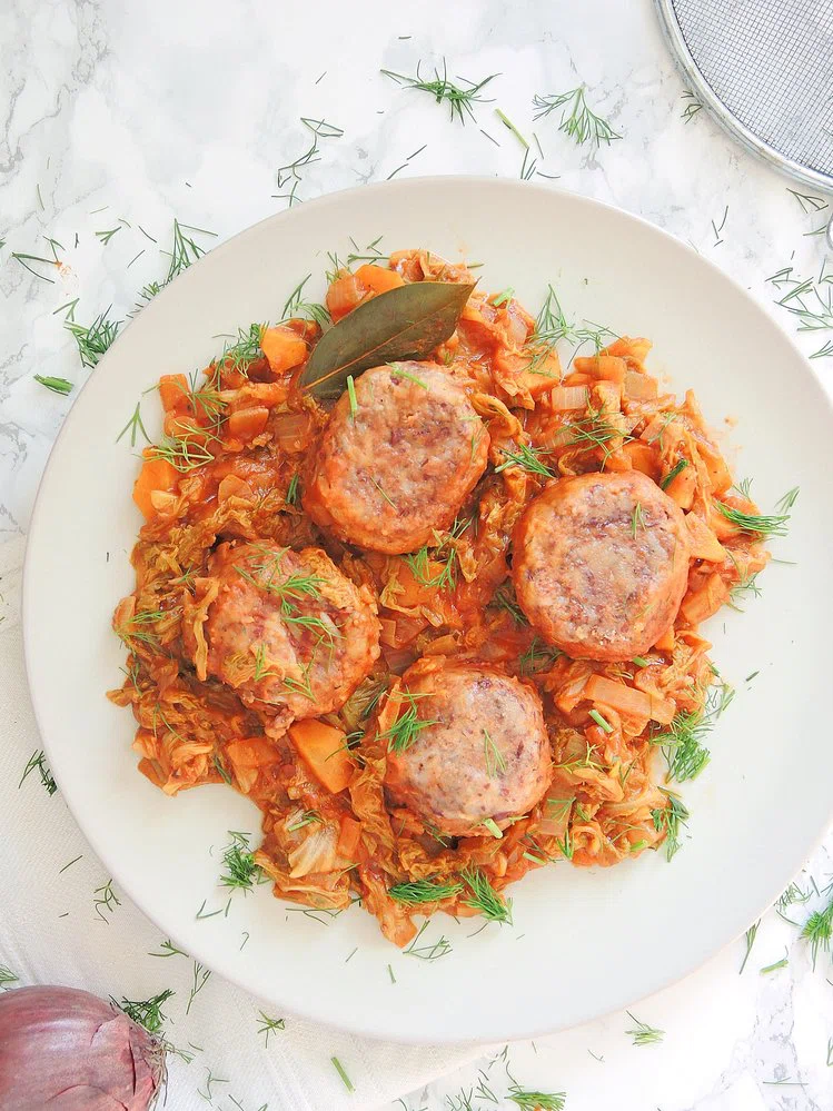 Zdjęcie TOP 12 przepisów na MŁODĄ KAPUSTĘ! Od KobieceInspiracje.pl #10