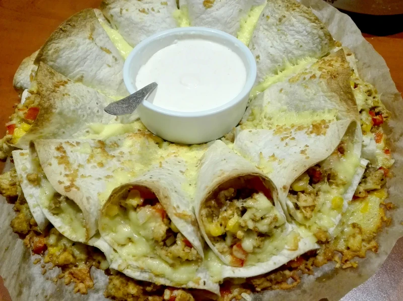 Tortille zapiekane -przekąska imprezowa