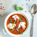 Krem z pomidorów caprese