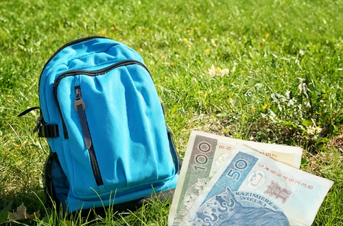 300 plus na wyprawkę to za mało? Sprawdź, ile rodzice planują wydać w 2024 roku