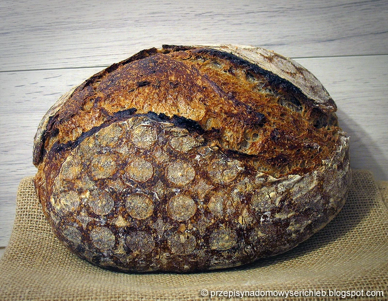 Chleb w stylu litewskim (z kminkiem i słodem) robiony metodą Tartine