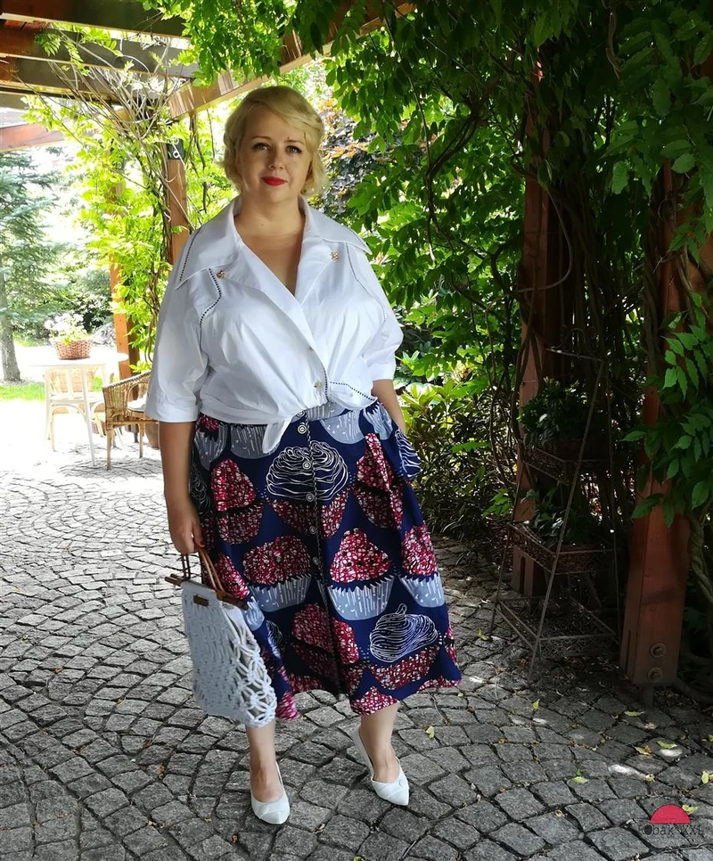 Spódnica i bluzka w stylu retro z lat 50 tych
