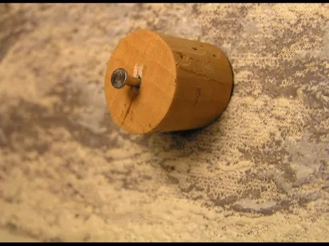 Jak wbić gwoździa w twardą ścianę! Prosty trik