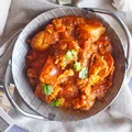 Curry z ziemniakami i kalafiorem