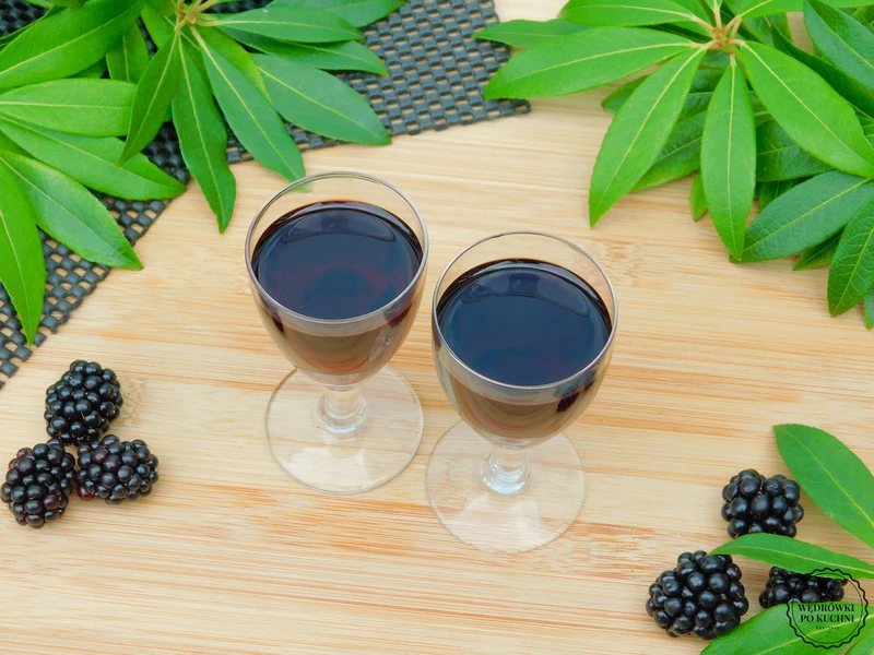 Nalewka jeżynowa