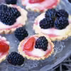 Tartelki z budyniem i owocami