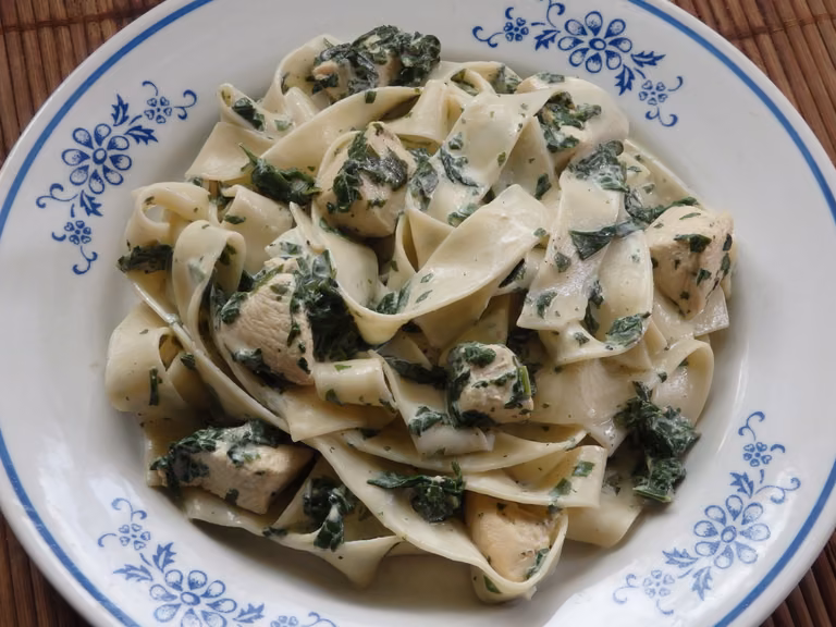 Pappardelle ze szpinakiem i kurczakiem