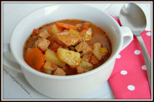 Gulaszowa ala stronogow