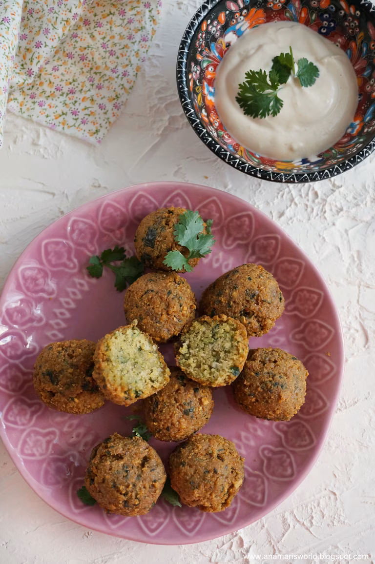 Falafel - wege kuleczki z ciecierzycy