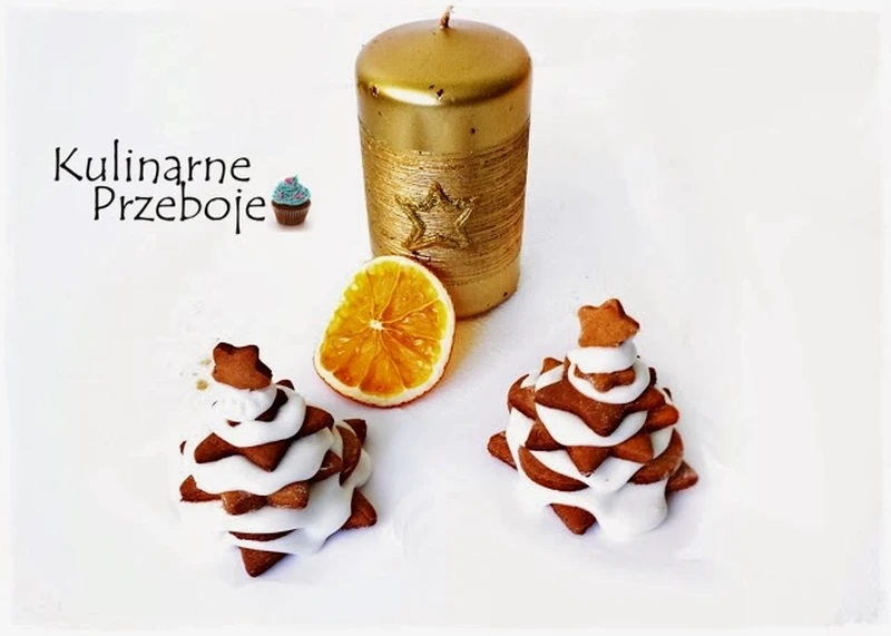 Piernikowe choinki z lukrem