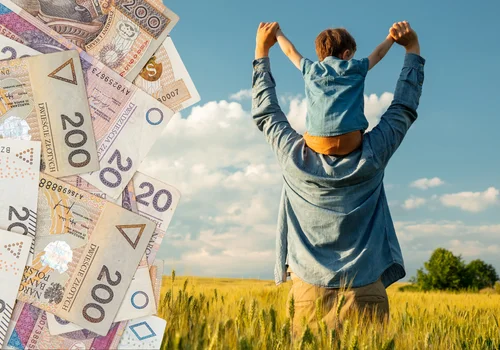 Matczyna emerytura także dla ojców? Rząd chce zlikwidować nierówność w świadczeniach