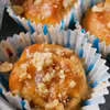 Ślimaki drożdżowe z syropem klonowy i orzechami