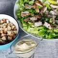 Sałatka Cezar z grillowanym kurczakiem