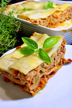 Lasagne z mięsem mielonym