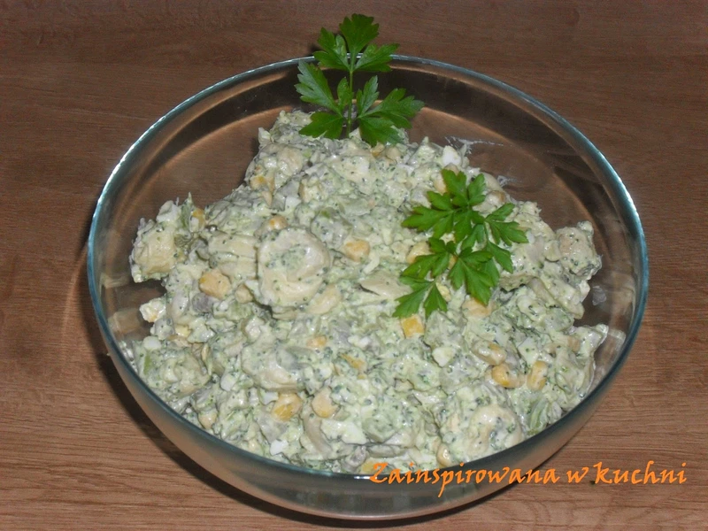Sałatka brokułowa z tortellini
