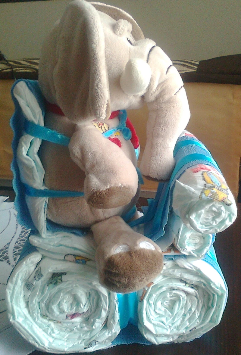 Motorek z pampersów