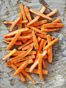 Pieczone frytki marchewkowe