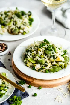 Risotto z bobem i groszkiem