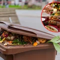 Niemal 3000 złotych kończy w koszu na śmieci! Ile jedzenia marnuje się w czasie świąt Bożego Narodzenia?