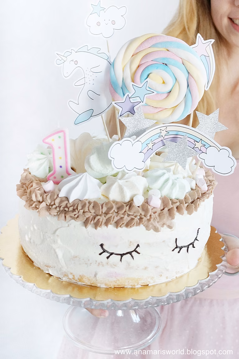 Tort malinowy w stylu unicorn