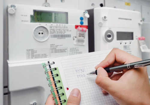 Ceny energii spadną?! UE szykuje rewolucję w energetyce!