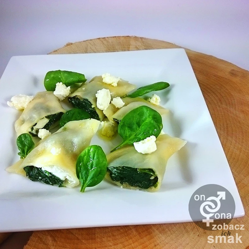 pierogi ze szpinakiem i serem feta