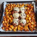 Gniazda z mięsa mielonego z pieczarkami i serem