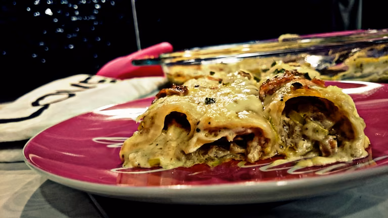 cannelloni z łososiem i porem w cytrynowym sosie z mascarpone