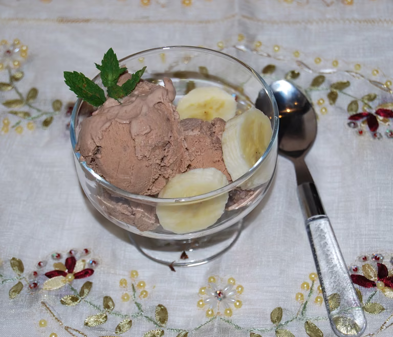 Lody bananowe z czekoladą bez maszynki