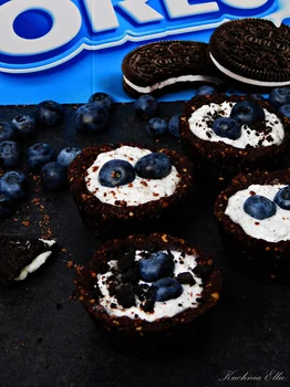 Babeczki Oreo z twarożkiem i borówkami