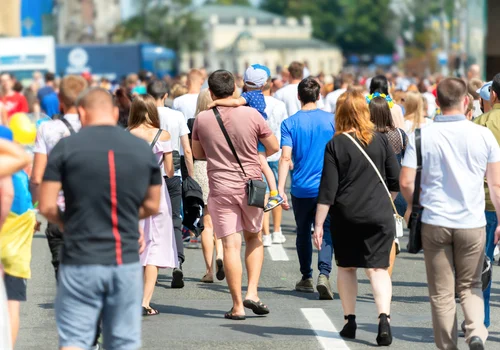 2520 złotych miesięcznie już w maju 2025 roku! Nowe świadczenie z podpisem prezydenta