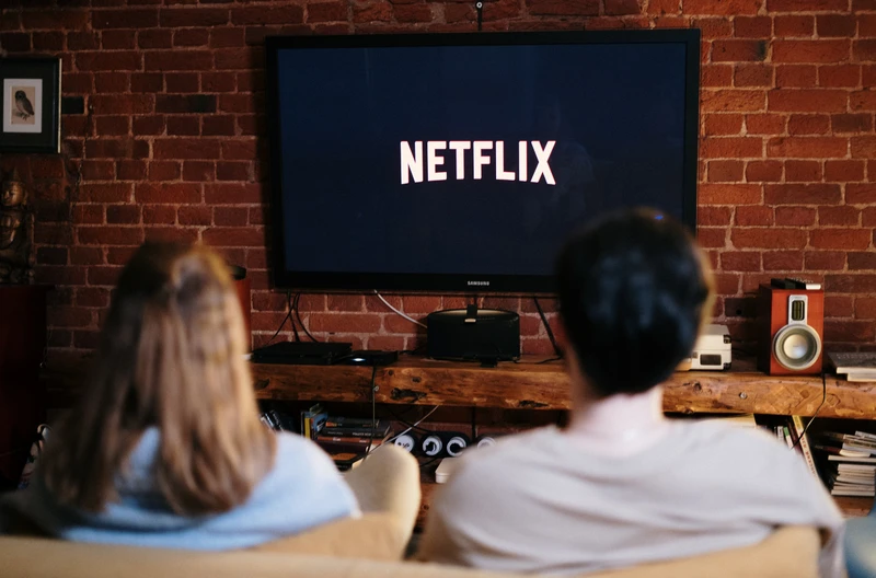 Netflix znowu drożeje! Włodarze ujawniają, dlaczego musisz zapłacić więcej!
