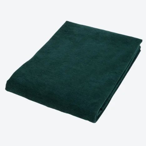 Zdjęcie Ten obrus z Action za 44 zł zrobi furorę na wigilijnym stole! Gruby sztruks i soczyste kolory - goście będą pod wrażeniem #2